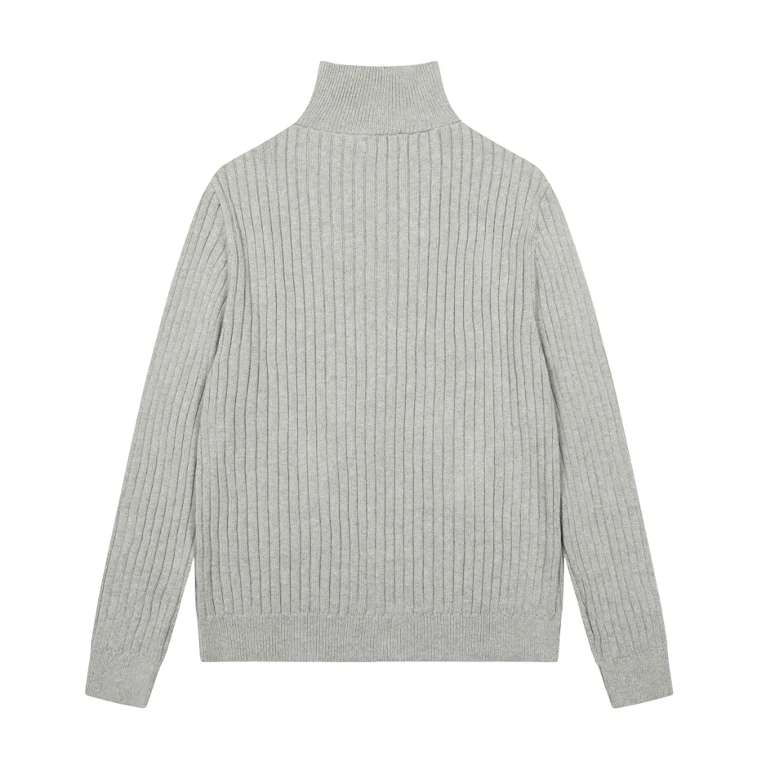 P250 Top quality" Style number: DS114# (not off the shelves all year round) [Ralph Lauren half-zip solid color pony embroidered logo striped knitted sweater] ✅Ralph Lauren half-zip classic basic versatile unisex couple pullover sweater ✅Main supplier platform live broadcast Wholesale entity Replenish when out of stock Not off the shelf ✅ZP quality 1:1 version Scan the code to enter the GF website Counter quality ✅Detailed quality The only one in Guangzhou Imported quality cotton yarn, focusing on high-end, cost-effective, good quality needless to say. ✅Restore the original version. The maximum size can be worn up to 190 pounds. Loose, comfortable and stress-free. ✅The upper body is simple and easy to match. A must-have item for ootd. Good-looking clothes are never picky. Recommended must-have items in the wardrobe. Size: S-XL. Color: Black, white, gray, khaki, navy blue, white label, red gold label.
